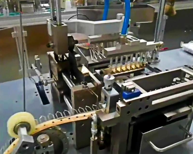 Radial Lead Multiayer Ceramic Capacitor  machine